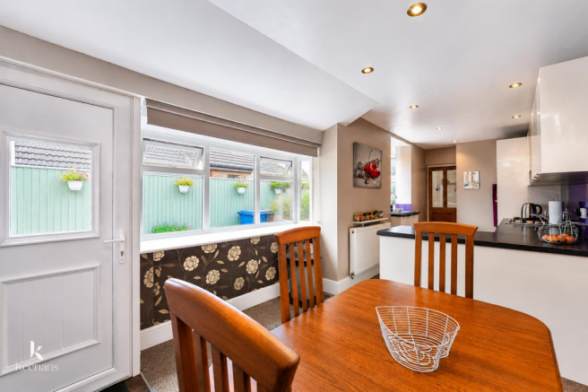 3 bed Terraced for sale Image 7