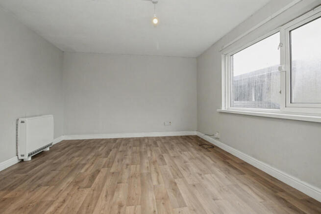 37 Firthcliffe Drive, Liversedge, West Yorkshire, WF15 6HR