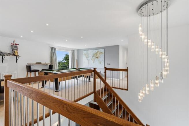 Gallery Landing to balcony doors.jpg