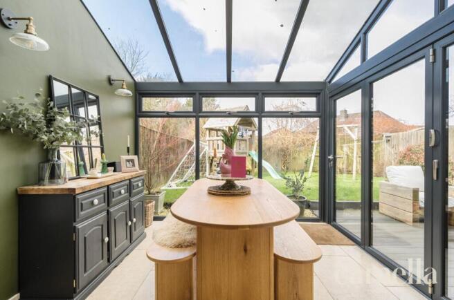 Dining room (Conservatory)