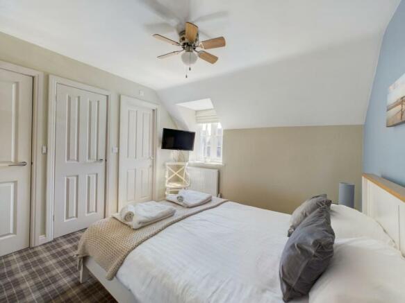 2 bed Detached for sale Image 7