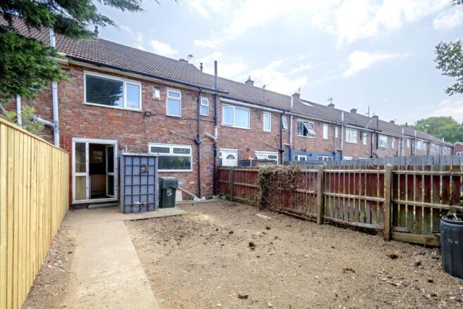 3 bed Terraced to rent Image 10