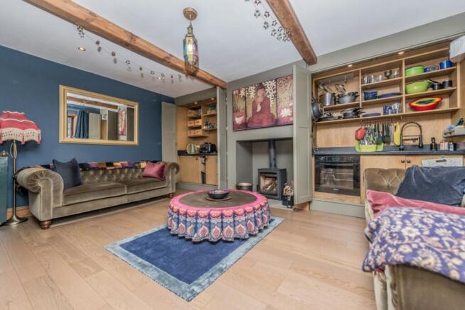 Lounge/Kitchen