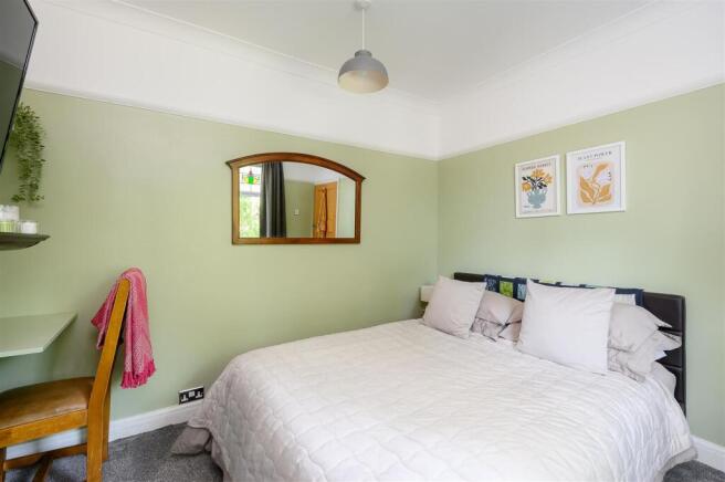 3 bed Semi-Detached for sale Image 12