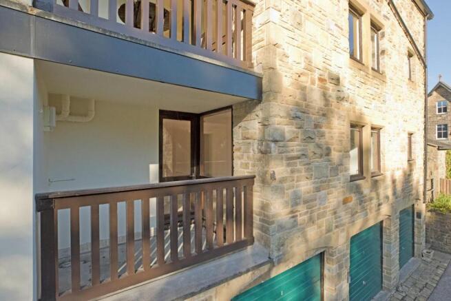 2 bed Apartment for sale Image 12