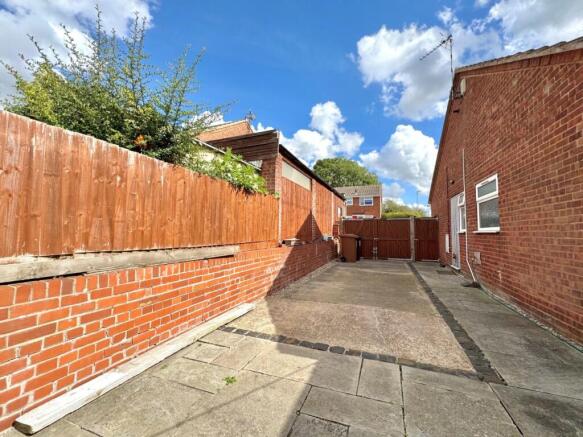 Eagles Drive, Melton Mowbray photo 3