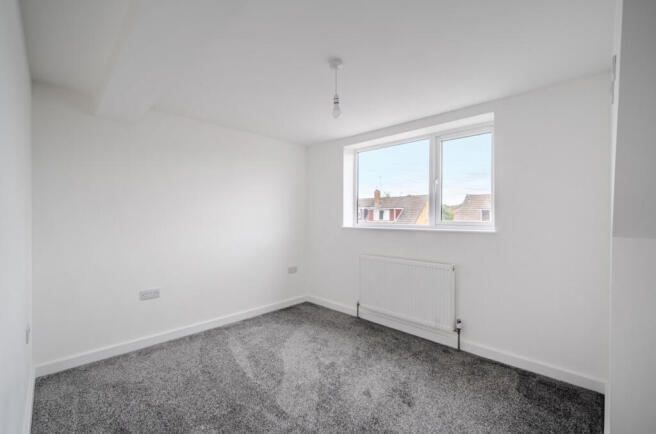 4 bed Bungalow for sale Image 7