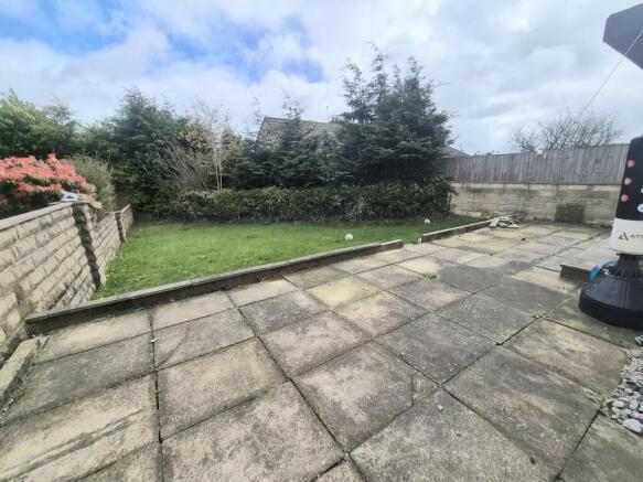 4 bed Semi-Detached to rent Image 12