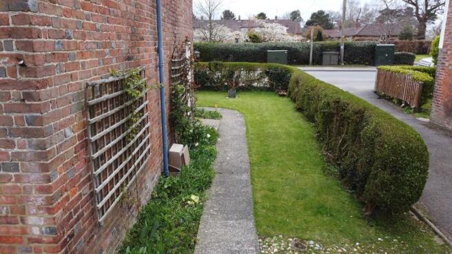 Photo 18