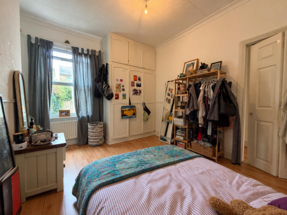 Bedroom 2.2