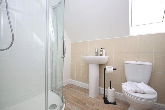Master Ensuite
