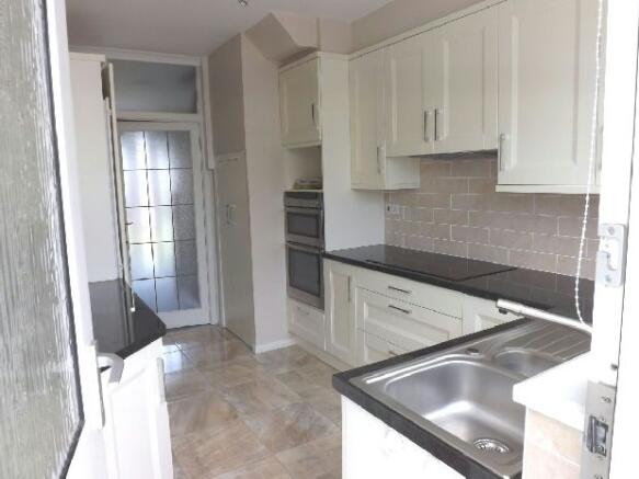 Kitchen Pic 2