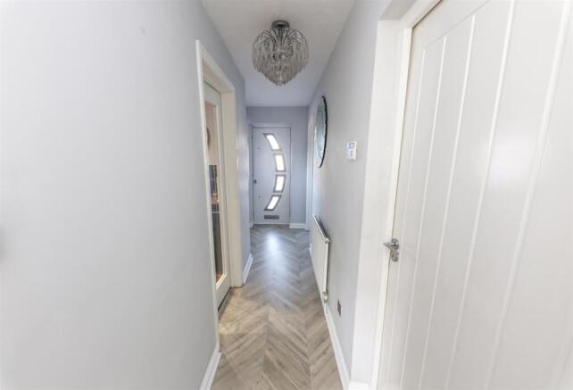 3 bed Detached for sale Image 6