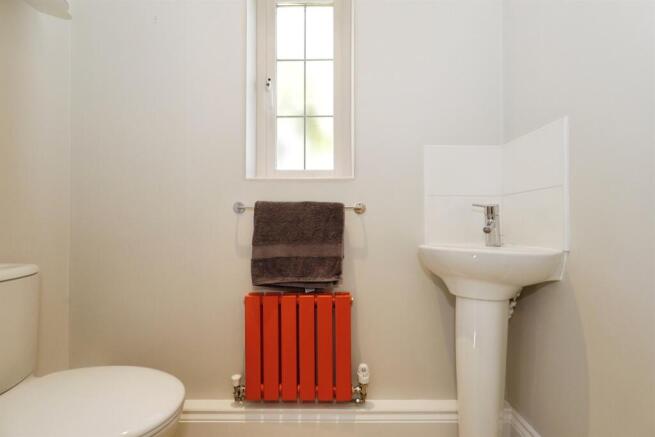 3 bed Semi-Detached for sale Image 11
