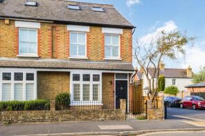 18, Elmgrove Road, Weybridge KT13 8NZ