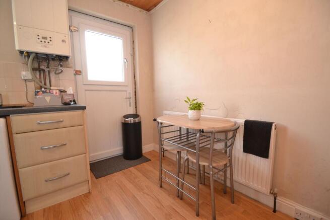 2 bed Semi-Detached for sale Image 5