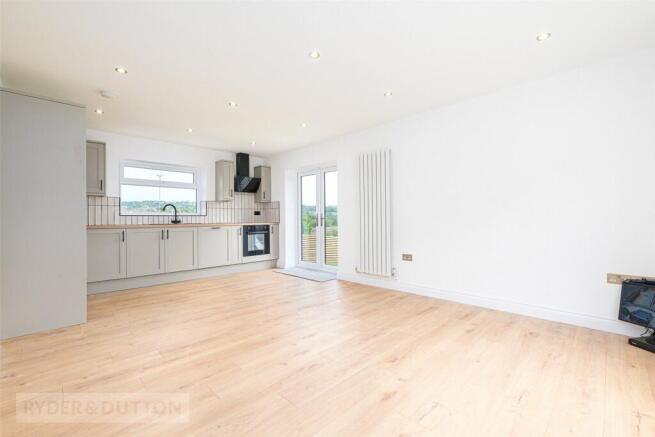 3 bed Detached for sale Image 8