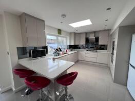 12, Cornfield Road, Bushey WD23 3TB
