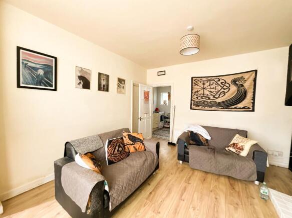 2 bed Terraced for sale Image 6