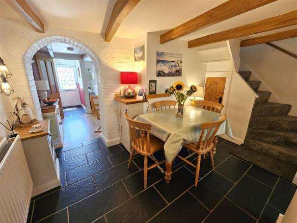 Dining Room.jpg