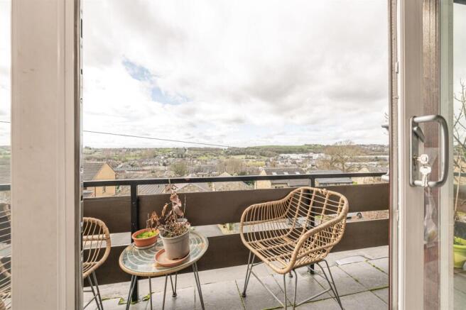 3 bed Detached for sale Image 7