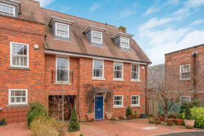 13, Miller Close, St. Albans AL3 7BG