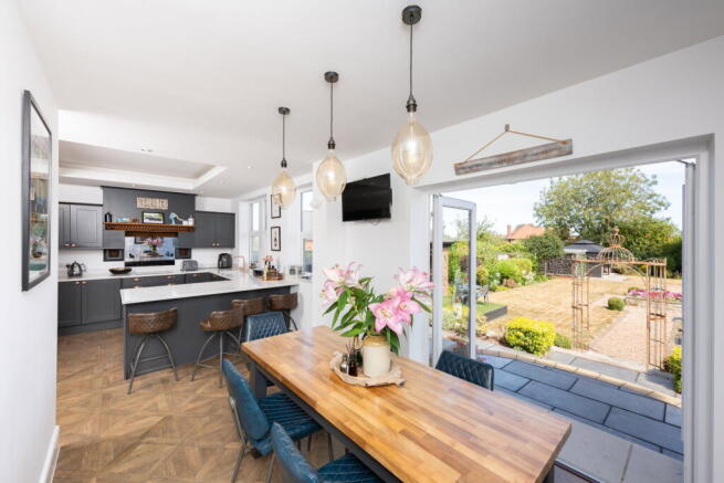 3 bed Detached for sale Image 9