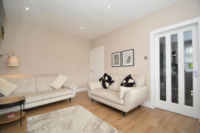 38 Cowdenhill Circus, Glasgow, G13 2QZ photo 4