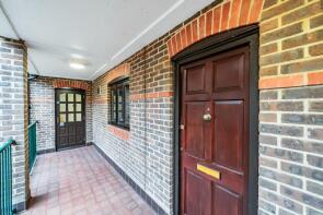 Flat 33, Regent Court, Sheet Street, Windsor SL4 1BP