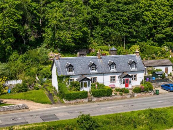2 Craigton Cottage Kirriemuir-3.jpg