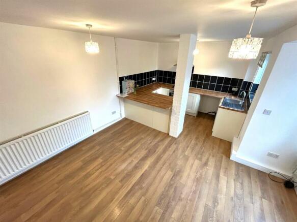 Living/Kitchen Area