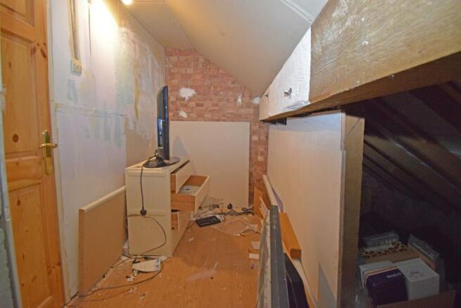 11 The Precinct, eaves store.jpg
