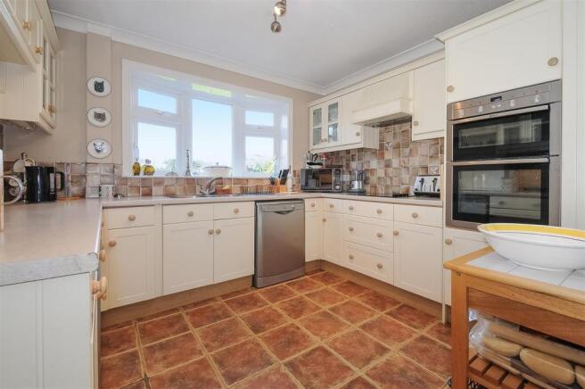 Kitchen.jpg