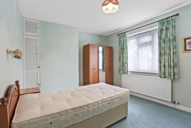 830186517 - 52 Windborough Road , SM5 18.jpg