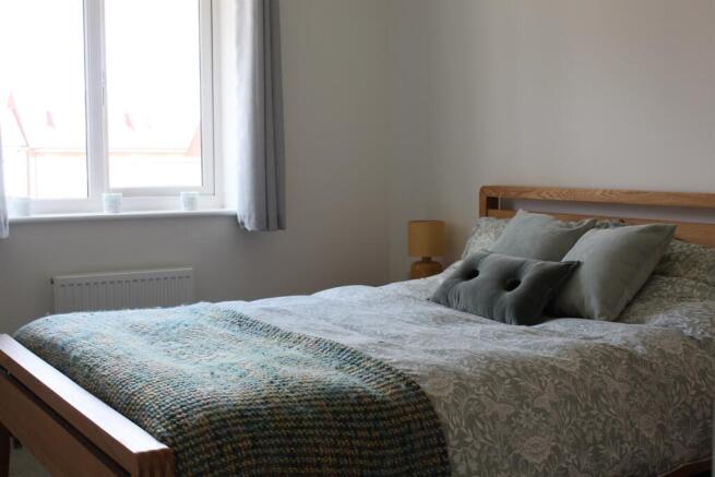 Bedroom (Main)