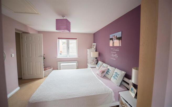 Master bedroom2.jpg