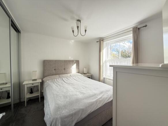 2 bed Ground Flat for sale Image 6