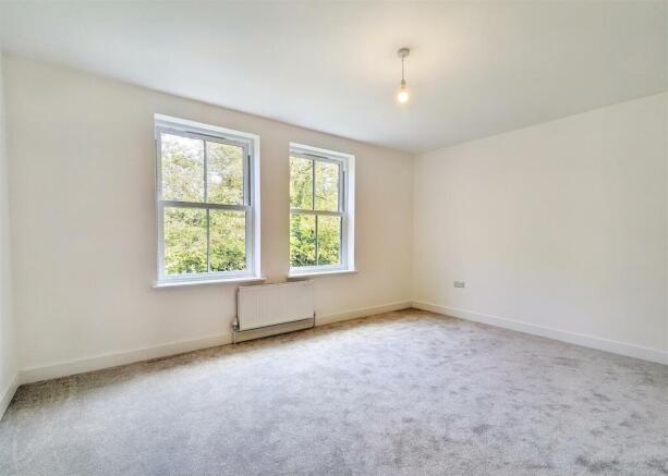 Bedroom ..jpg