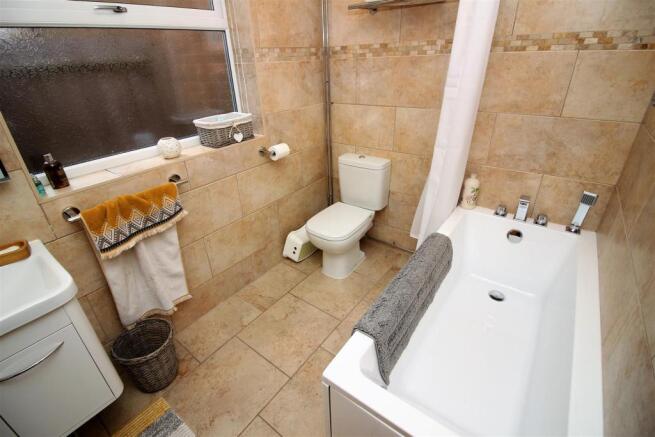 ground floor bathroom.jpg