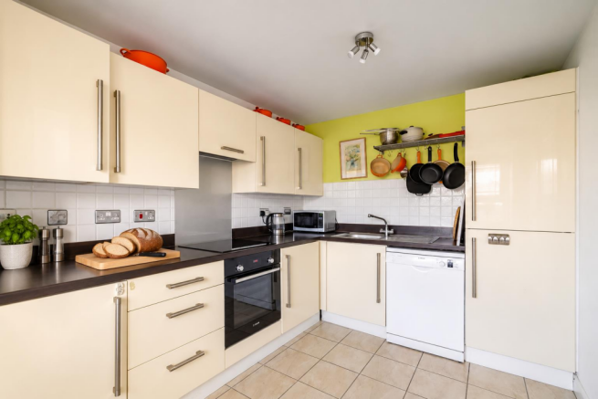 Jack Russell Close, Stroud photo 4