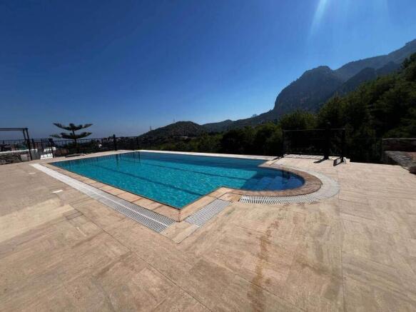 10 x 5m pool