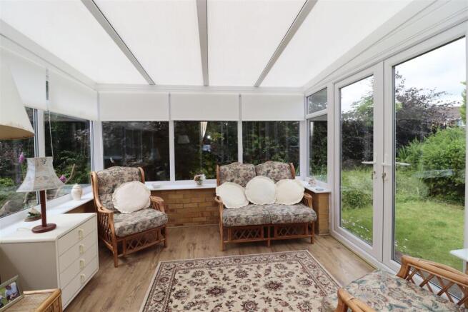 3 bed Detached Bungalow for sale Image 5