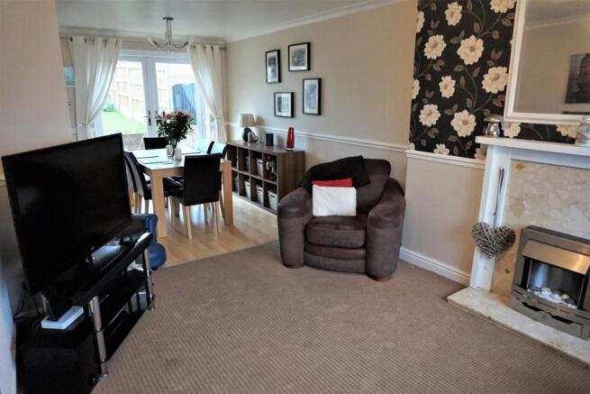 Lounge/Dining Room