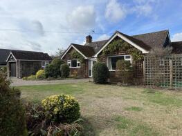 Heath View, Purdis Avenue, Ipswich IP3 8UE