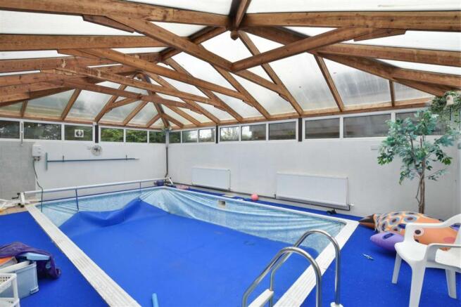 INDOOR SWIMMING POOL