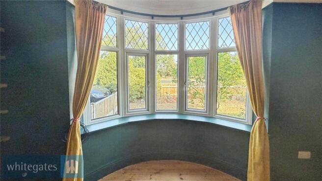 4 bed Semi-Detached to rent Image 4