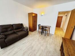 Flat 10, 16 Britannia House, York Place, Leeds LS1 2EU