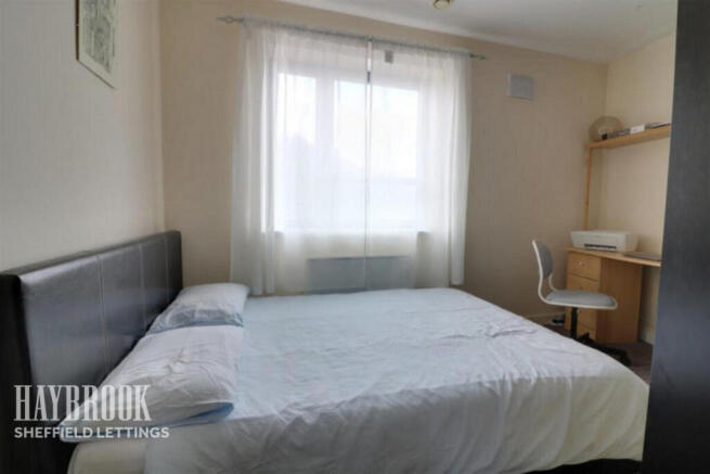 2 bed Apartment to rent Image 7