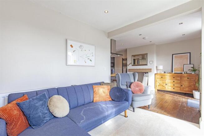 Reception Room-3.jpg