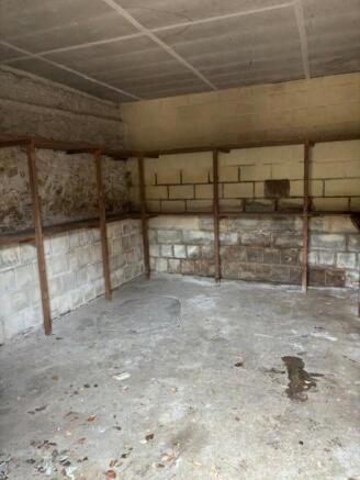 Barn 1b.jpg